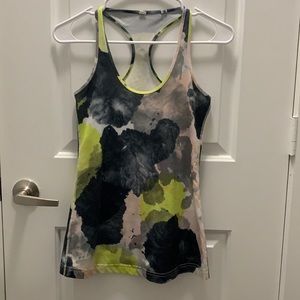 Lululemon tank